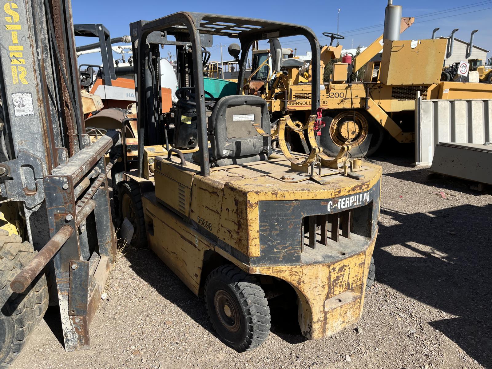 ./imagenes/INVOICE/2019/16181/CATERPILLAR VC60D (13).JPG